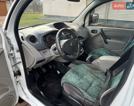 Белый Рено Кенгу, объемом двигателя 1.5 л и пробегом 268 тыс. км за 5300 $, фото 14 на Automoto.ua
