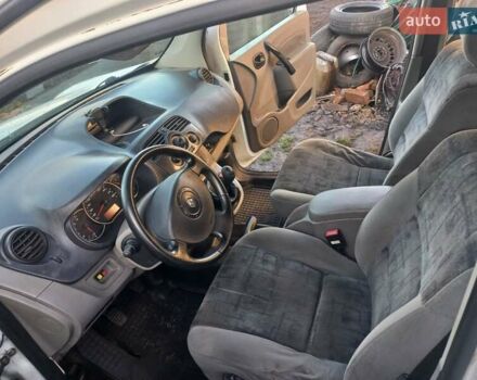 Белый Рено Кенгу, объемом двигателя 1.46 л и пробегом 380 тыс. км за 4500 $, фото 23 на Automoto.ua