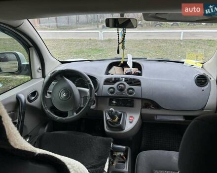 Белый Рено Кенгу, объемом двигателя 1.5 л и пробегом 219 тыс. км за 4700 $, фото 3 на Automoto.ua