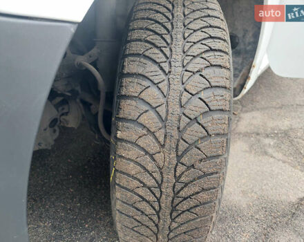 Белый Рено Кенгу, объемом двигателя 1.46 л и пробегом 300 тыс. км за 4750 $, фото 11 на Automoto.ua