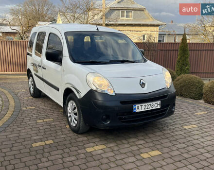 Белый Рено Кенгу, объемом двигателя 1.5 л и пробегом 268 тыс. км за 5300 $, фото 1 на Automoto.ua