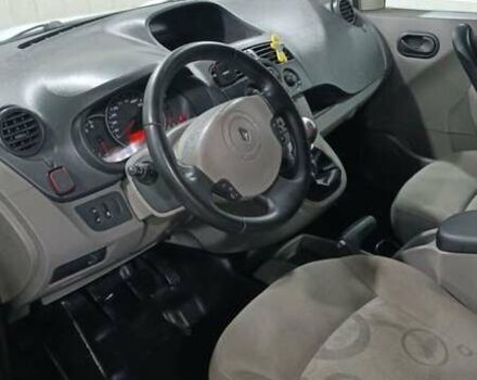 Белый Рено Кенгу, объемом двигателя 1.46 л и пробегом 320 тыс. км за 6200 $, фото 2 на Automoto.ua