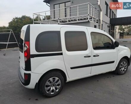 Рено Кенгу 2009 в Калуше на Automoto.ua Белый Рено Кенгу, объемом двигателя 1.46 л и пробегом 217 тыс. км за 6200 $, фото 9 на Automoto.ua
