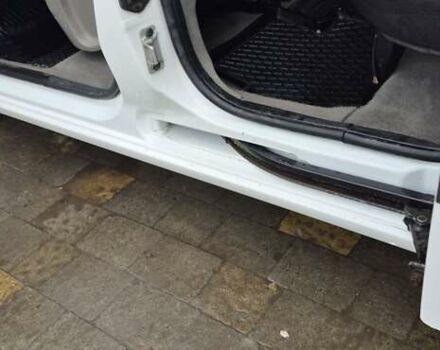 Белый Рено Кенгу, объемом двигателя 1.5 л и пробегом 172 тыс. км за 7500 $, фото 2 на Automoto.ua