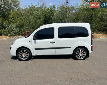 Белый Рено Кенгу, объемом двигателя 1.5 л и пробегом 206 тыс. км за 6000 $, фото 4 на Automoto.ua