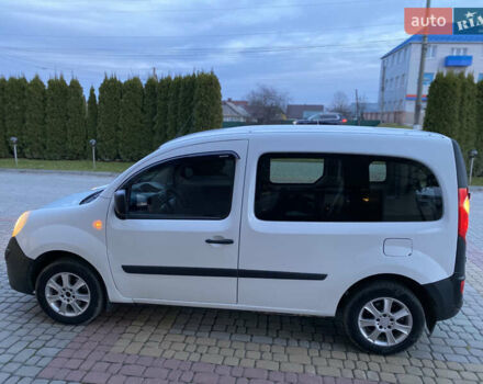 Белый Рено Кенгу, объемом двигателя 1.5 л и пробегом 270 тыс. км за 4599 $, фото 5 на Automoto.ua