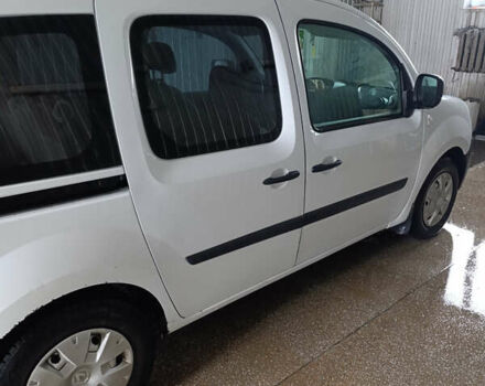 Белый Рено Кенгу, объемом двигателя 1.46 л и пробегом 320 тыс. км за 4700 $, фото 12 на Automoto.ua