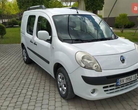Белый Рено Кенгу, объемом двигателя 1.6 л и пробегом 228 тыс. км за 6500 $, фото 2 на Automoto.ua