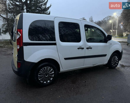 Белый Рено Кенгу, объемом двигателя 1.46 л и пробегом 110 тыс. км за 7800 $, фото 3 на Automoto.ua