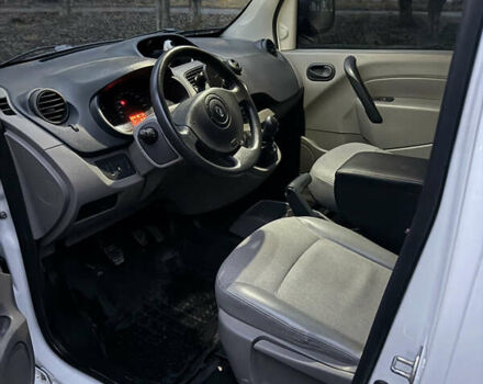 Белый Рено Кенгу, объемом двигателя 1.46 л и пробегом 110 тыс. км за 7800 $, фото 9 на Automoto.ua