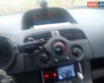 Белый Рено Кенгу, объемом двигателя 1.5 л и пробегом 238 тыс. км за 5500 $, фото 19 на Automoto.ua