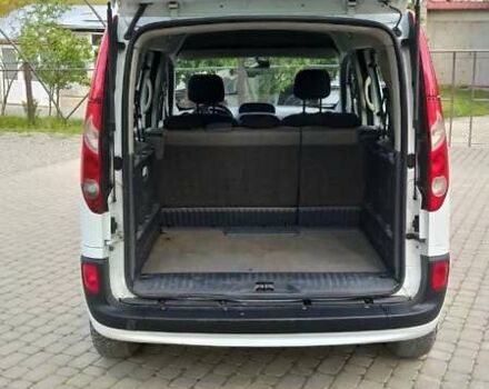 Белый Рено Кенгу, объемом двигателя 1.6 л и пробегом 228 тыс. км за 6500 $, фото 8 на Automoto.ua