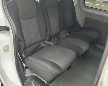 Белый Рено Кенгу, объемом двигателя 1.46 л и пробегом 398 тыс. км за 5600 $, фото 16 на Automoto.ua