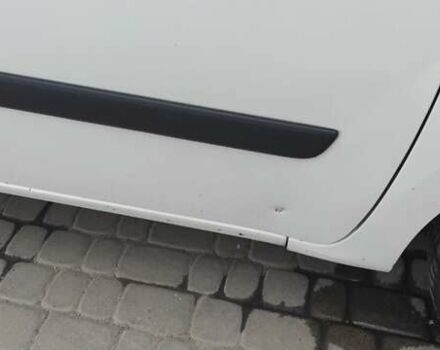 Белый Рено Кенгу, объемом двигателя 1.5 л и пробегом 415 тыс. км за 4600 $, фото 20 на Automoto.ua