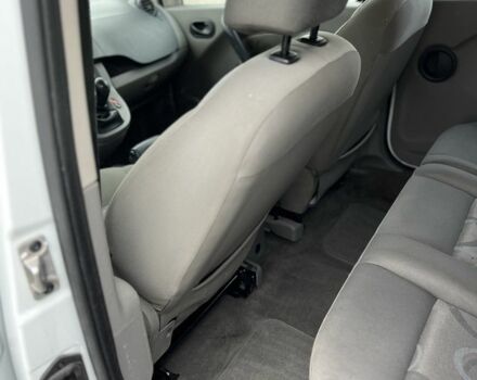 Белый Рено Кенгу, объемом двигателя 1.6 л и пробегом 185 тыс. км за 5500 $, фото 5 на Automoto.ua