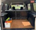 Белый Рено Кенгу, объемом двигателя 1.5 л и пробегом 236 тыс. км за 6500 $, фото 22 на Automoto.ua