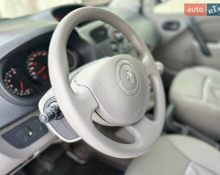 Білий Рено Кєнгу, об'ємом двигуна 1.5 л та пробігом 220 тис. км за 7400 $, фото 37 на Automoto.ua