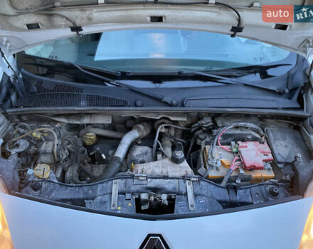 Белый Рено Кенгу, объемом двигателя 1.5 л и пробегом 270 тыс. км за 4599 $, фото 49 на Automoto.ua