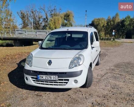 Белый Рено Кенгу, объемом двигателя 1.5 л и пробегом 281 тыс. км за 6300 $, фото 8 на Automoto.ua