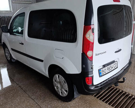 Белый Рено Кенгу, объемом двигателя 1.46 л и пробегом 320 тыс. км за 4700 $, фото 3 на Automoto.ua