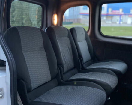 Белый Рено Кенгу, объемом двигателя 1.5 л и пробегом 270 тыс. км за 4599 $, фото 41 на Automoto.ua