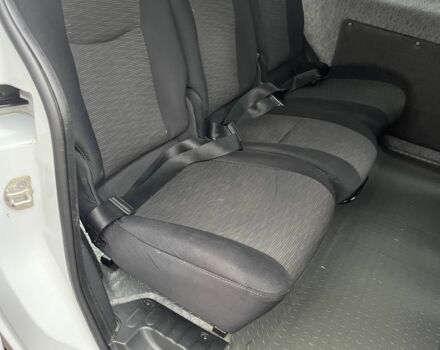 Белый Рено Кенгу, объемом двигателя 1.5 л и пробегом 330 тыс. км за 5600 $, фото 7 на Automoto.ua