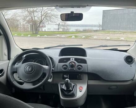 Білий Рено Кєнгу, об'ємом двигуна 1.46 л та пробігом 280 тис. км за 5250 $, фото 4 на Automoto.ua