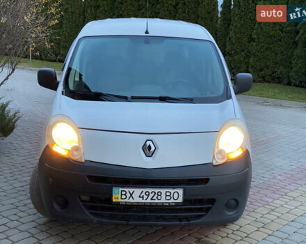 Белый Рено Кенгу, объемом двигателя 1.5 л и пробегом 270 тыс. км за 4599 $, фото 2 на Automoto.ua