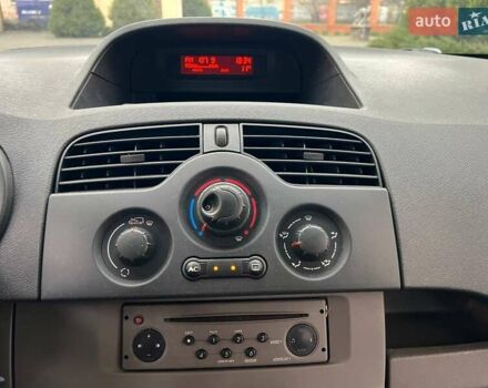 Белый Рено Кенгу, объемом двигателя 1.5 л и пробегом 170 тыс. км за 6700 $, фото 10 на Automoto.ua