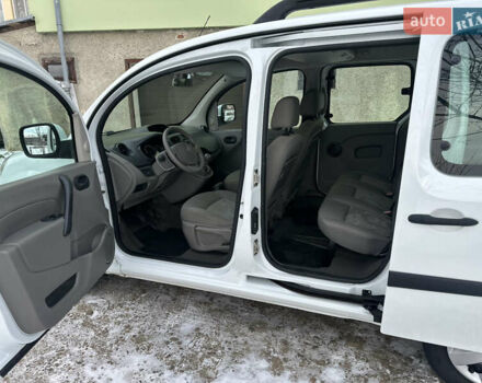 Білий Рено Кєнгу, об'ємом двигуна 1.5 л та пробігом 220 тис. км за 7400 $, фото 40 на Automoto.ua