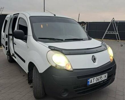 Рено Кенгу 2009 в Калуше на Automoto.ua Белый Рено Кенгу, объемом двигателя 1.46 л и пробегом 217 тыс. км за 6200 $, фото 10 на Automoto.ua