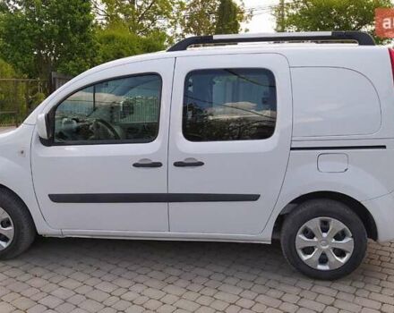 Белый Рено Кенгу, объемом двигателя 1.6 л и пробегом 228 тыс. км за 6500 $, фото 1 на Automoto.ua