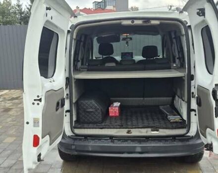 Белый Рено Кенгу, объемом двигателя 1.5 л и пробегом 172 тыс. км за 7500 $, фото 20 на Automoto.ua