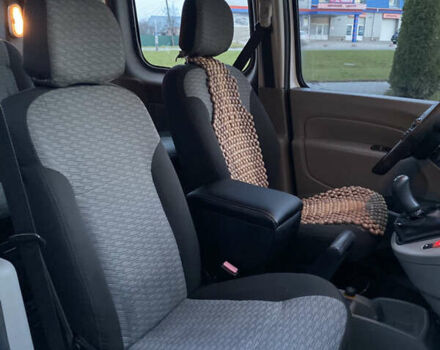 Белый Рено Кенгу, объемом двигателя 1.5 л и пробегом 270 тыс. км за 4599 $, фото 44 на Automoto.ua