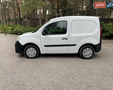 Белый Рено Кенгу, объемом двигателя 1.46 л и пробегом 160 тыс. км за 3999 $, фото 3 на Automoto.ua