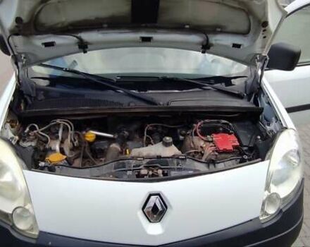 Белый Рено Кенгу, объемом двигателя 1.5 л и пробегом 415 тыс. км за 4600 $, фото 13 на Automoto.ua