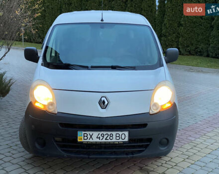 Белый Рено Кенгу, объемом двигателя 1.5 л и пробегом 270 тыс. км за 4599 $, фото 20 на Automoto.ua