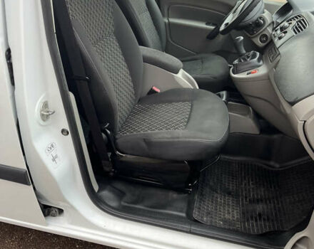 Белый Рено Кенгу, объемом двигателя 1.46 л и пробегом 398 тыс. км за 5600 $, фото 10 на Automoto.ua