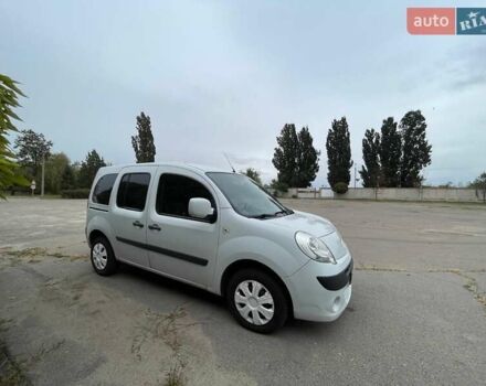 Белый Рено Кенгу, объемом двигателя 1.5 л и пробегом 220 тыс. км за 6800 $, фото 2 на Automoto.ua