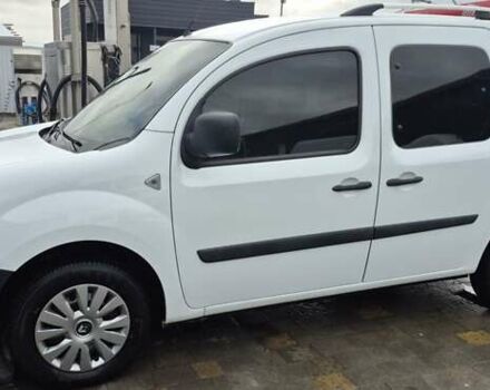 Белый Рено Кенгу, объемом двигателя 1.5 л и пробегом 172 тыс. км за 7500 $, фото 8 на Automoto.ua