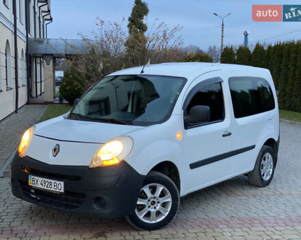 Белый Рено Кенгу, объемом двигателя 1.5 л и пробегом 270 тыс. км за 4599 $, фото 11 на Automoto.ua