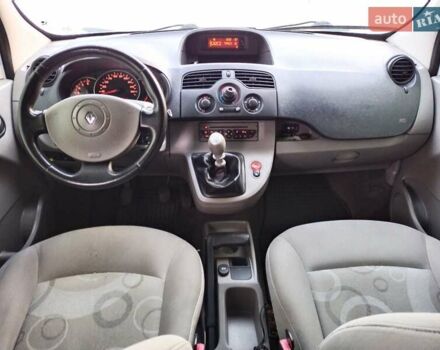Рено Кенгу 2010 в Житомире на Automoto.ua Белый Рено Кенгу, объемом двигателя 1.46 л и пробегом 271 тыс. км за 7299 $, фото 15 на Automoto.ua