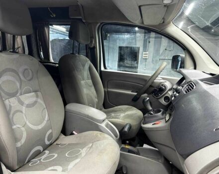 Белый Рено Кенгу, объемом двигателя 1.5 л и пробегом 181 тыс. км за 5500 $, фото 16 на Automoto.ua