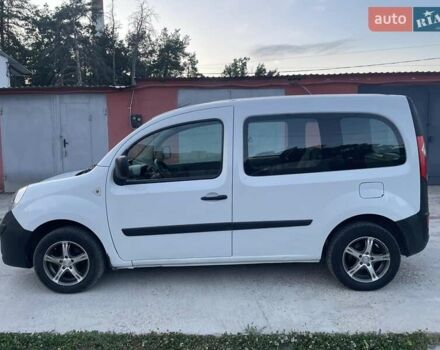 Белый Рено Кенгу, объемом двигателя 1.46 л и пробегом 215 тыс. км за 6700 $, фото 3 на Automoto.ua
