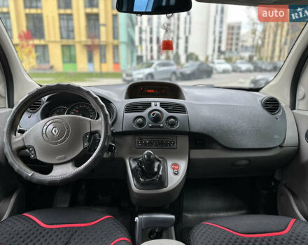 Рено Кенгу 2010 в Львове на Automoto.ua Белый Рено Кенгу, объемом двигателя 1.46 л и пробегом 320 тыс. км за 5500 $, фото 28 на Automoto.ua