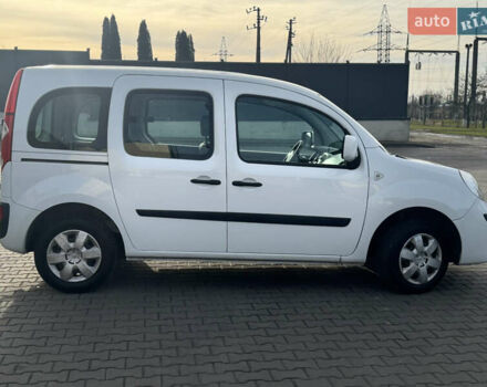 Білий Рено Кєнгу, об'ємом двигуна 1.5 л та пробігом 250 тис. км за 6900 $, фото 7 на Automoto.ua