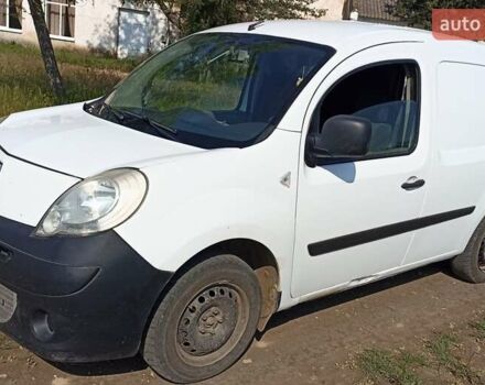 Белый Рено Кенгу, объемом двигателя 1.5 л и пробегом 325 тыс. км за 4000 $, фото 1 на Automoto.ua