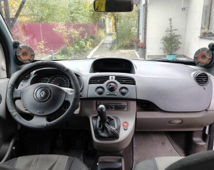 Рено Кєнгу 2010 у Новояворівськ на Automoto.ua Білий Рено Кєнгу, об'ємом двигуна 1.5 л та пробігом 258 тис. км за 6000 $, фото 5 на Automoto.ua