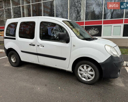 Білий Рено Кєнгу, об'ємом двигуна 1.5 л та пробігом 260 тис. км за 4500 $, фото 5 на Automoto.ua