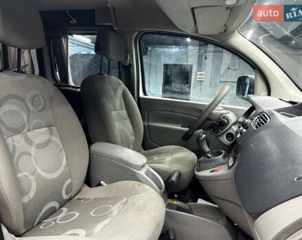 Белый Рено Кенгу, объемом двигателя 1.46 л и пробегом 181 тыс. км за 5500 $, фото 16 на Automoto.ua